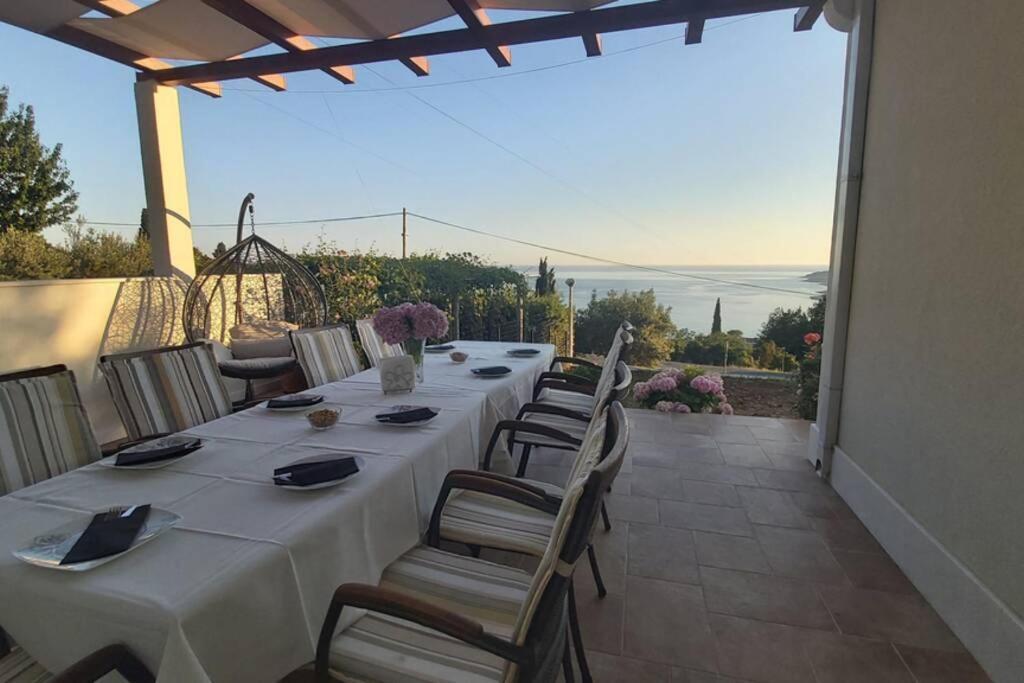 Villa Pergola -Apartment Roko Mlini Bagian luar foto