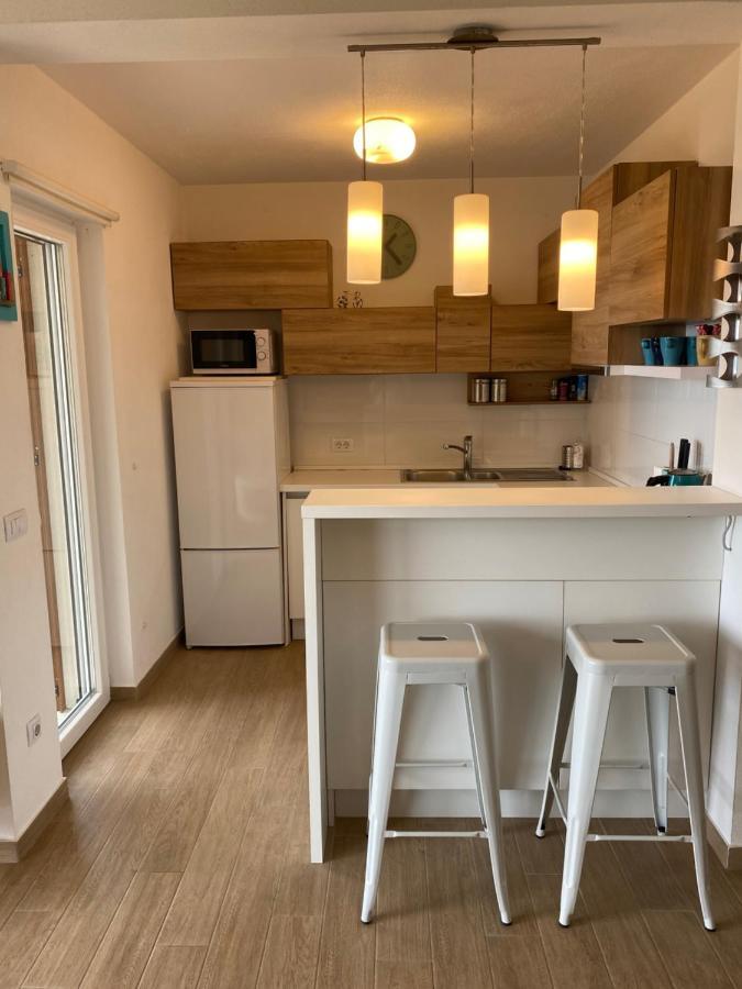 Villa Pergola -Apartment Roko Mlini Bagian luar foto