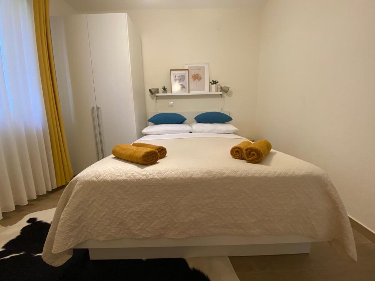 Villa Pergola -Apartment Roko Mlini Bagian luar foto