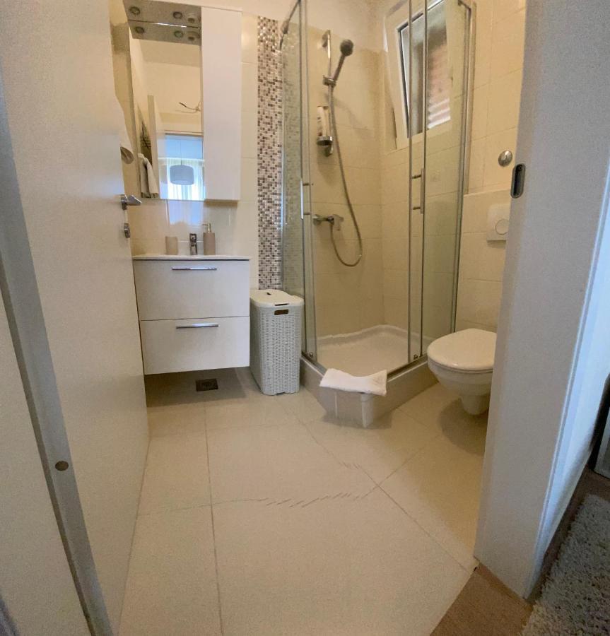 Villa Pergola -Apartment Roko Mlini Bagian luar foto